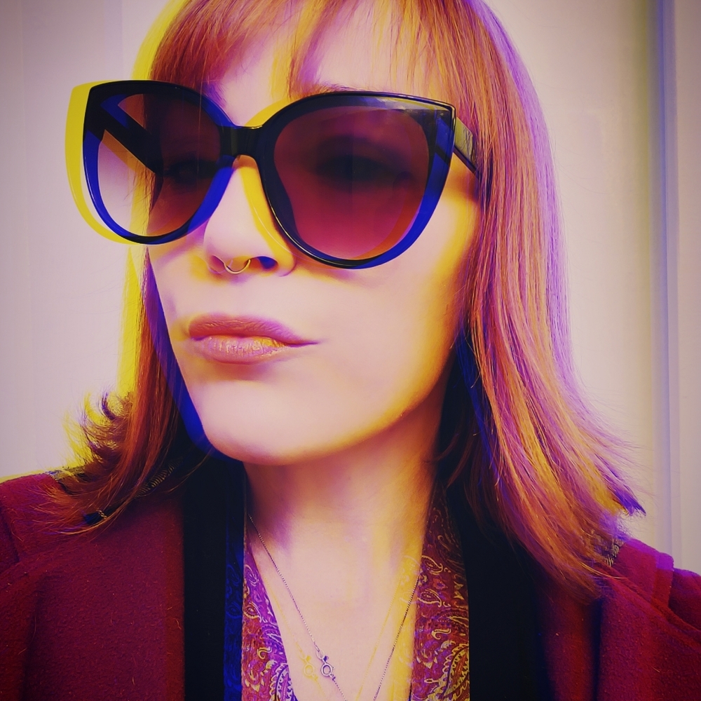 Meet your Posher, Bee 🐝